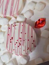 Load image into Gallery viewer, Chocolate covered oreos
