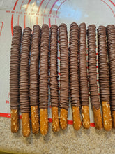 Load image into Gallery viewer, Chocolate covered pretzels